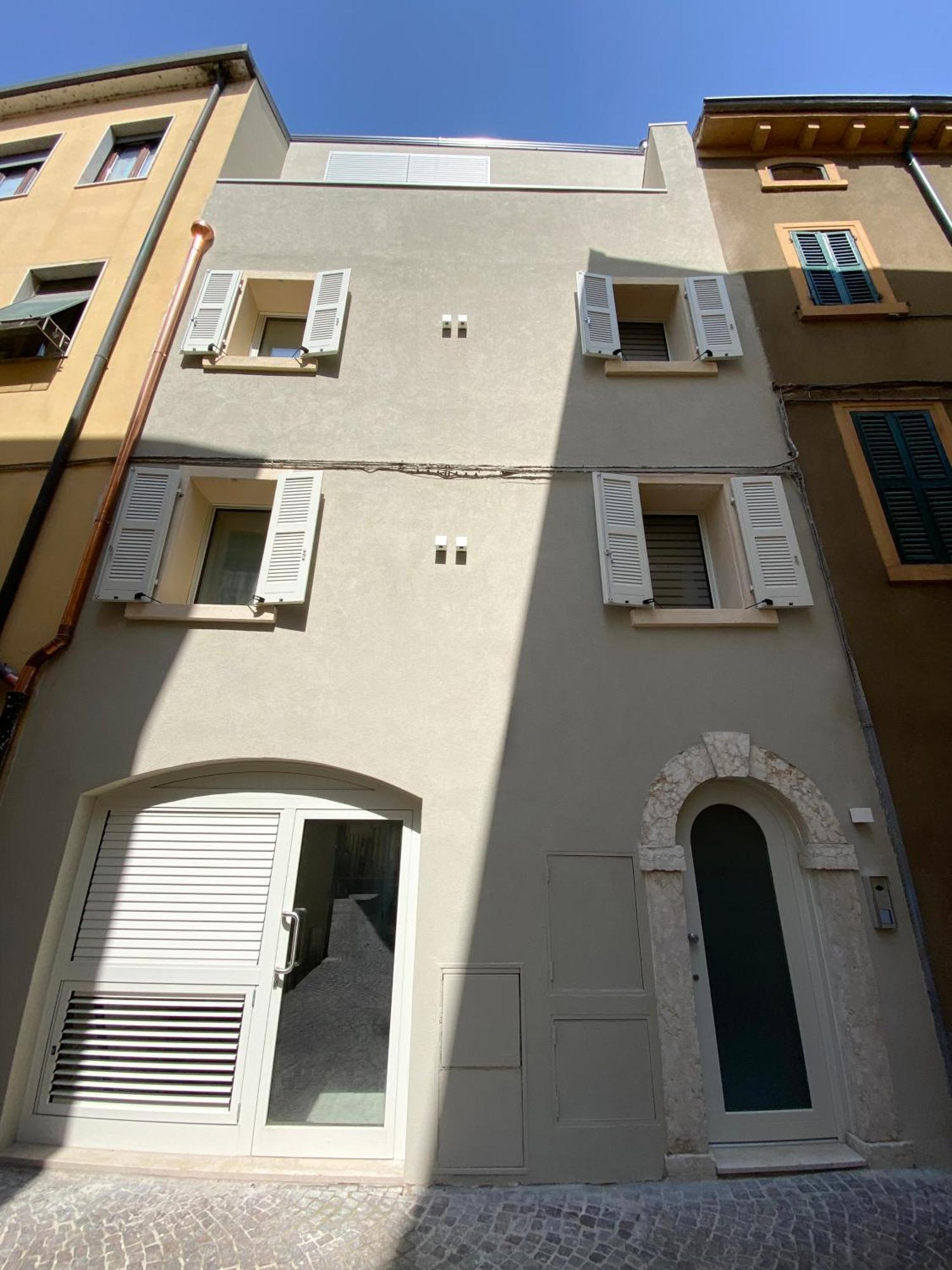 Palazzo Cordigero - Apartments Peschiera del Garda Ngoại thất bức ảnh