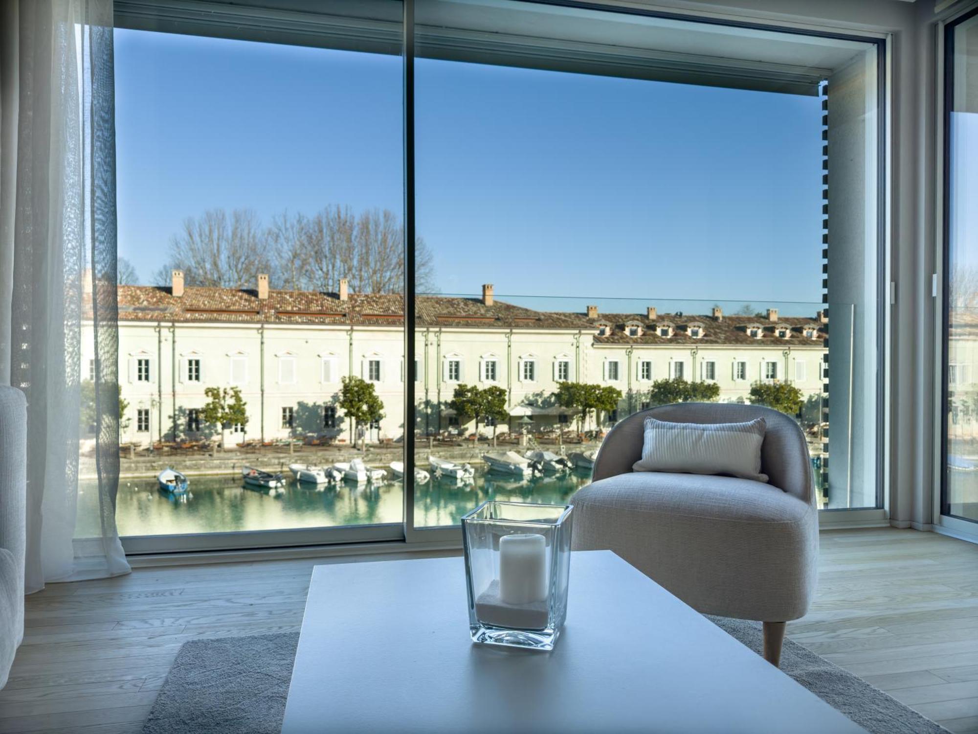 Palazzo Cordigero - Apartments Peschiera del Garda Ngoại thất bức ảnh