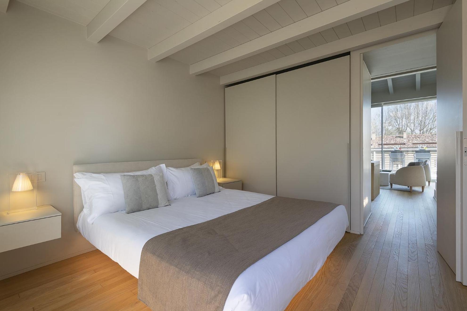Palazzo Cordigero - Apartments Peschiera del Garda Ngoại thất bức ảnh