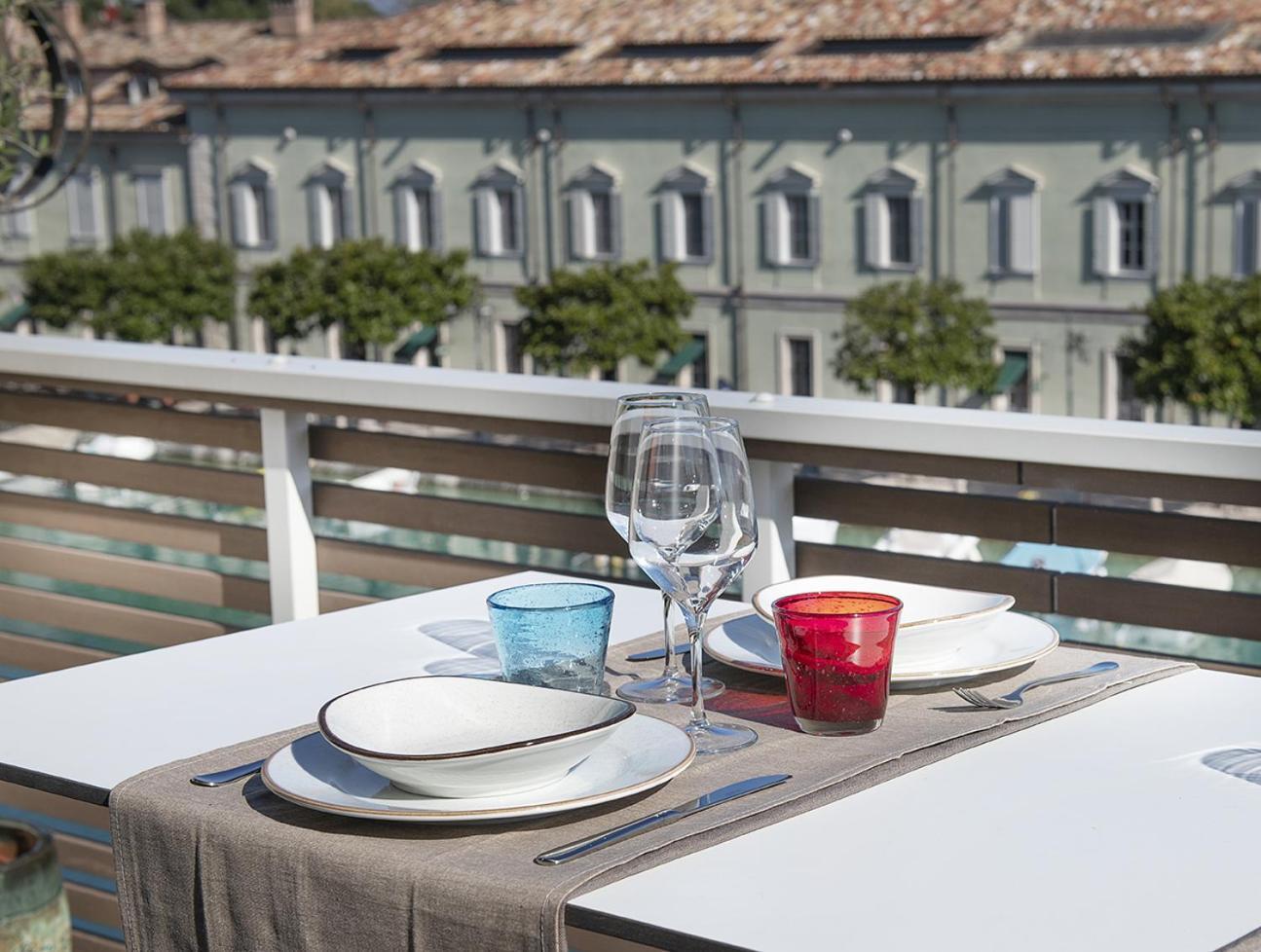 Palazzo Cordigero - Apartments Peschiera del Garda Ngoại thất bức ảnh